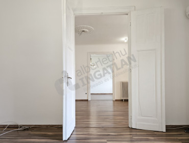 Nagymező utca-budapest-vi-kerulet-nagymezo-utca_18.jpg