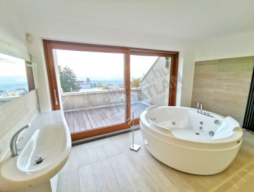 Verecke út-budapest-ii-kerulet-verecke-ut_3.jpg