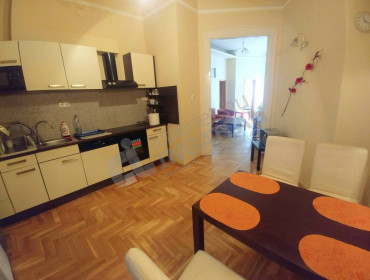 Népszínház utca-budapest-viii-kerulet-nepszinhaz-utca_1.jpg