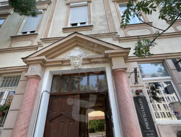 Andrássy út-budapest-vi-kerulet-andrassy-ut_20.jpg